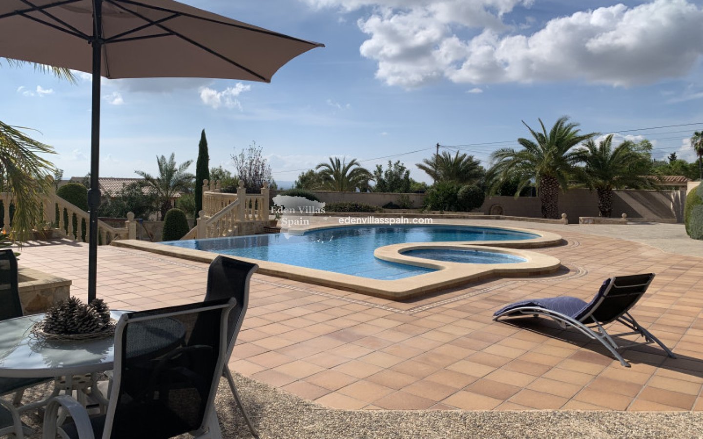 Resale - Country House - Crevillente