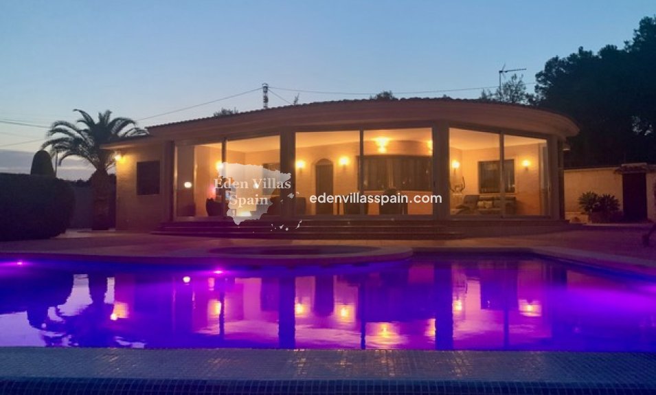 Resale - Country House - Crevillente