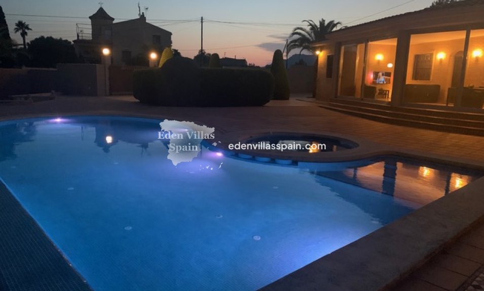 Resale - Country House - Crevillente