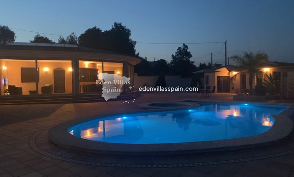 Resale - Country House - Crevillente