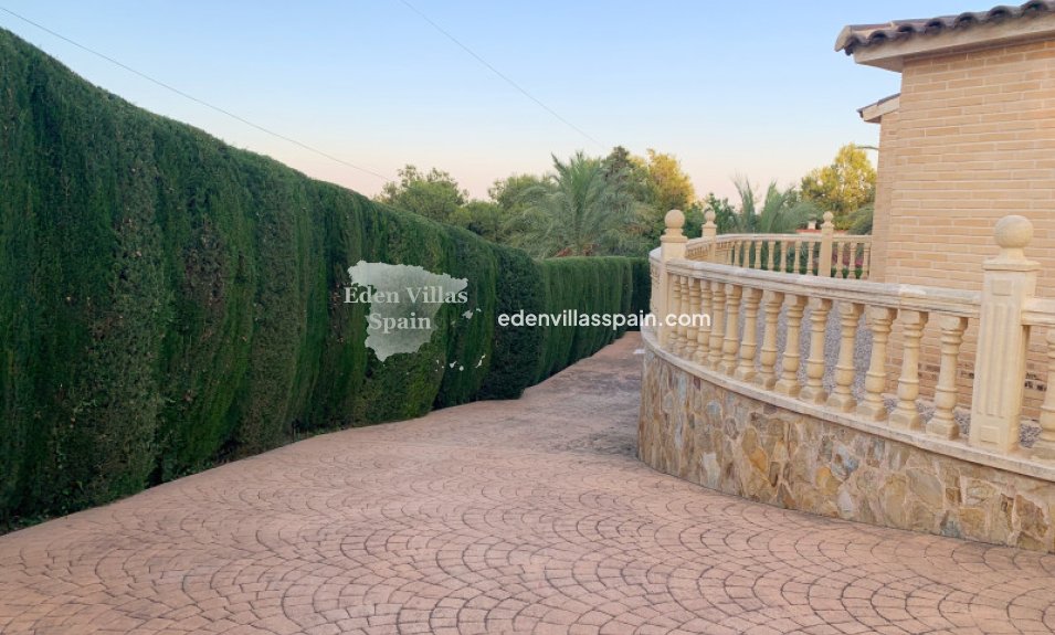 Resale - Country House - Crevillente