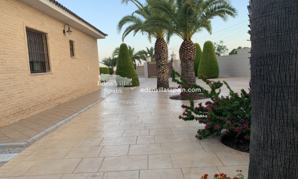 Resale - Country House - Crevillente