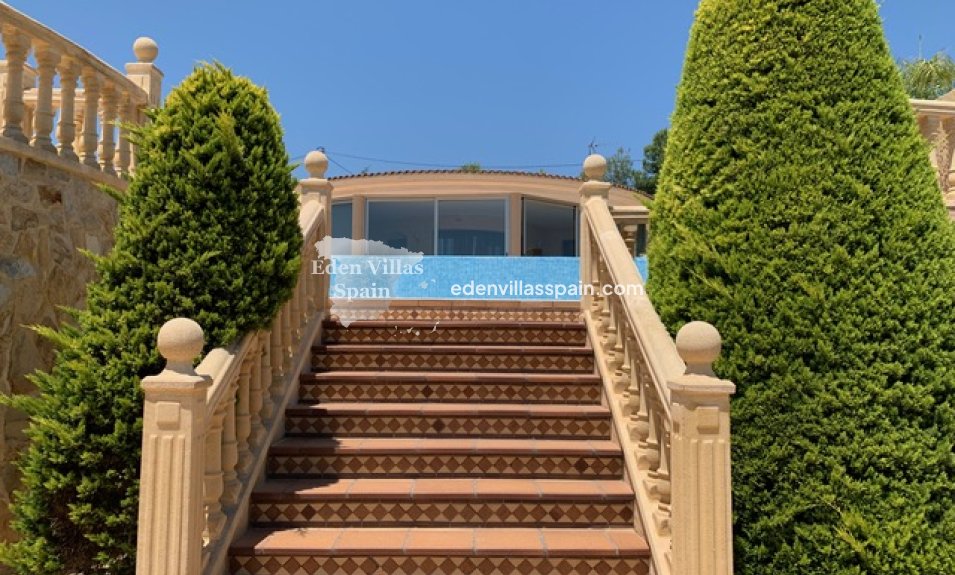 Resale - Country House - Crevillente