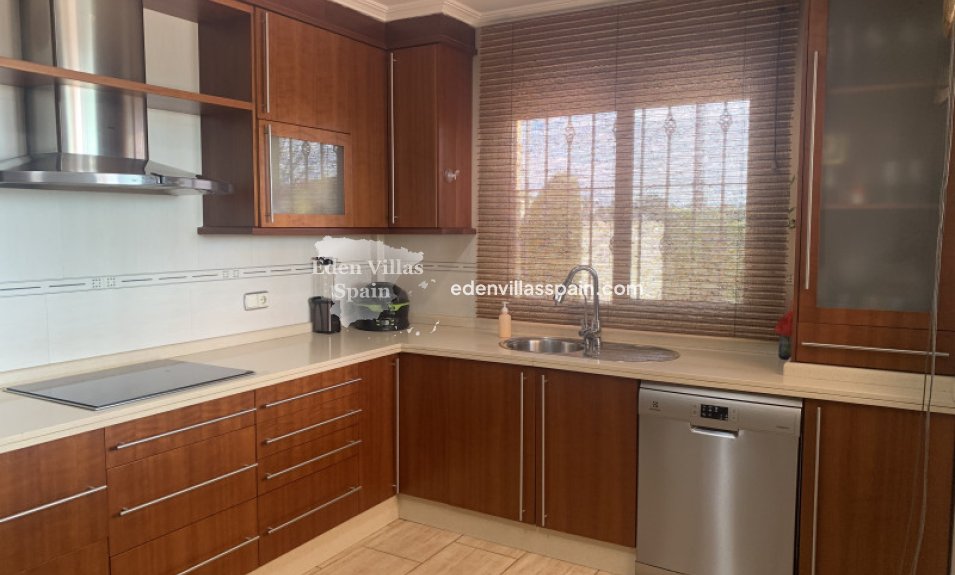 Resale - Country House - Crevillente