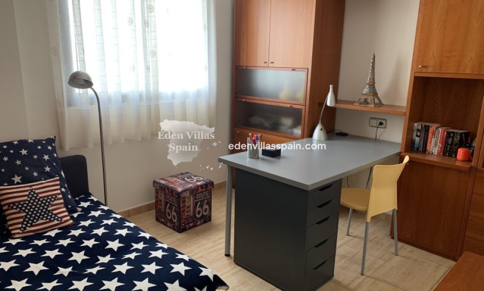 Resale - Country House - Crevillente