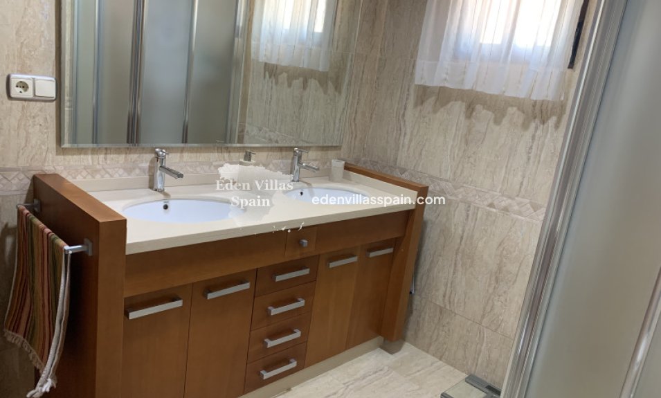 Resale - Country House - Crevillente