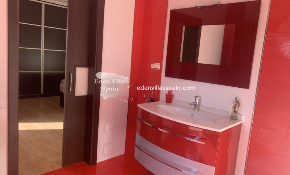 Resale - Country House - Crevillente