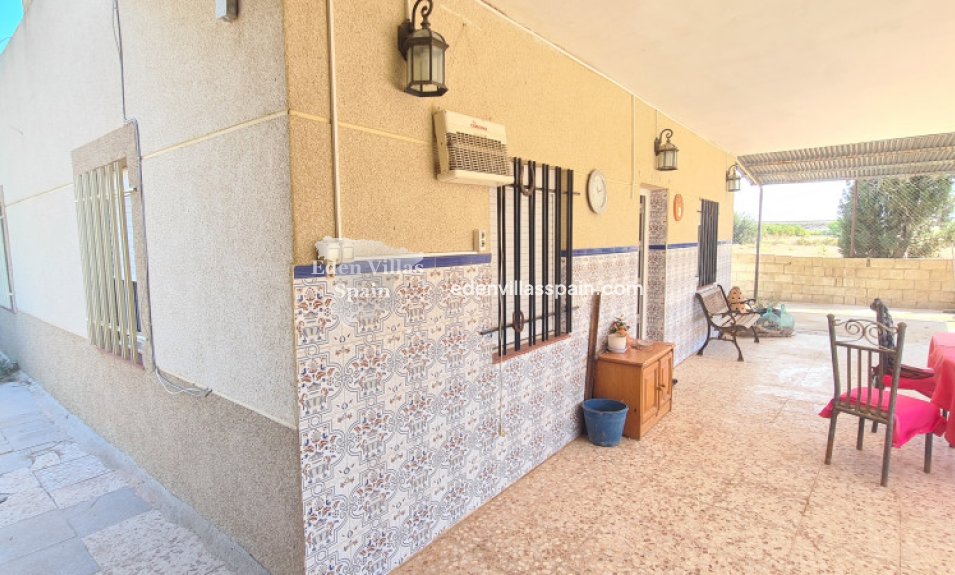 Resale - Country House - Crevillente