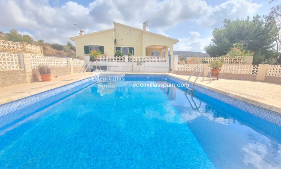 Resale - Country House - Crevillente