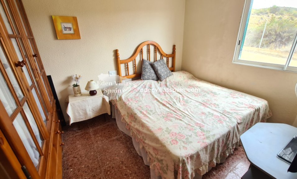 Resale - Country House - Crevillente