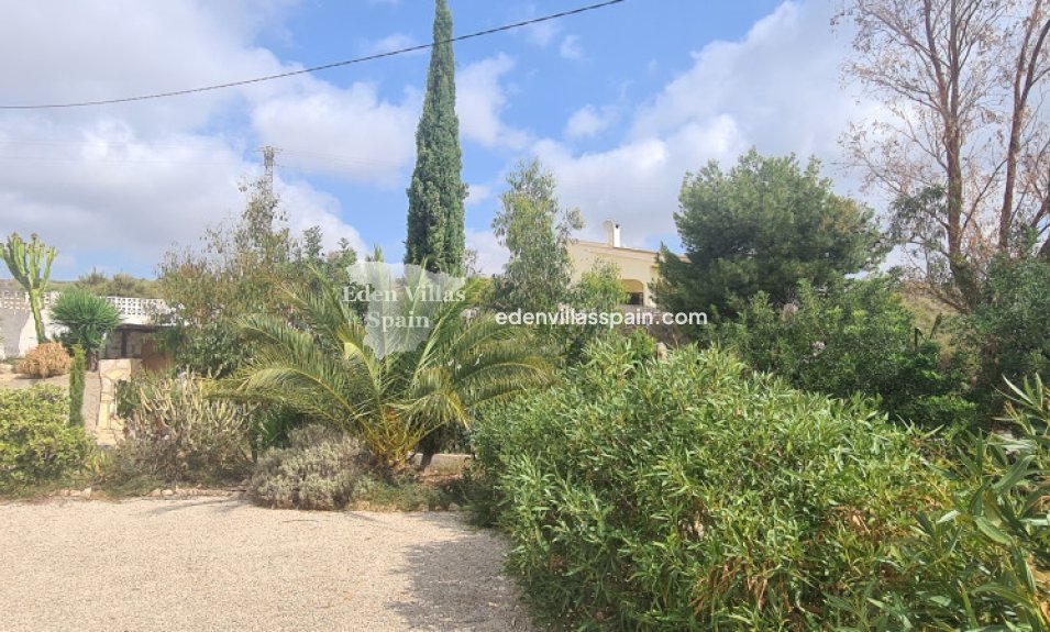 Resale - Country House - Crevillente