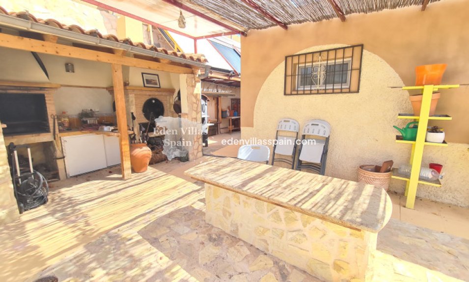 Resale - Country House - Crevillente