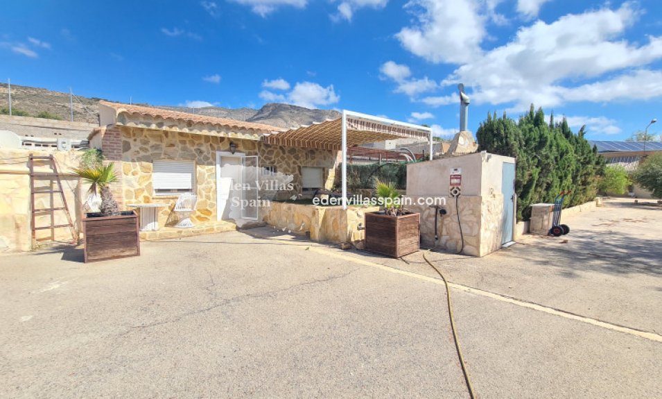 Resale - Country House - Crevillente