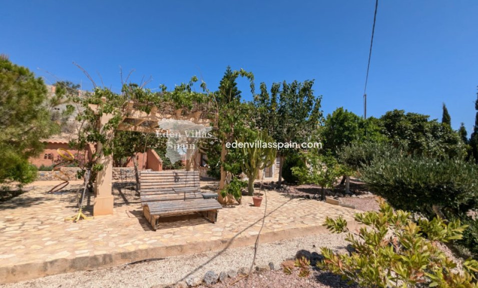 Resale - Country House - Crevillente