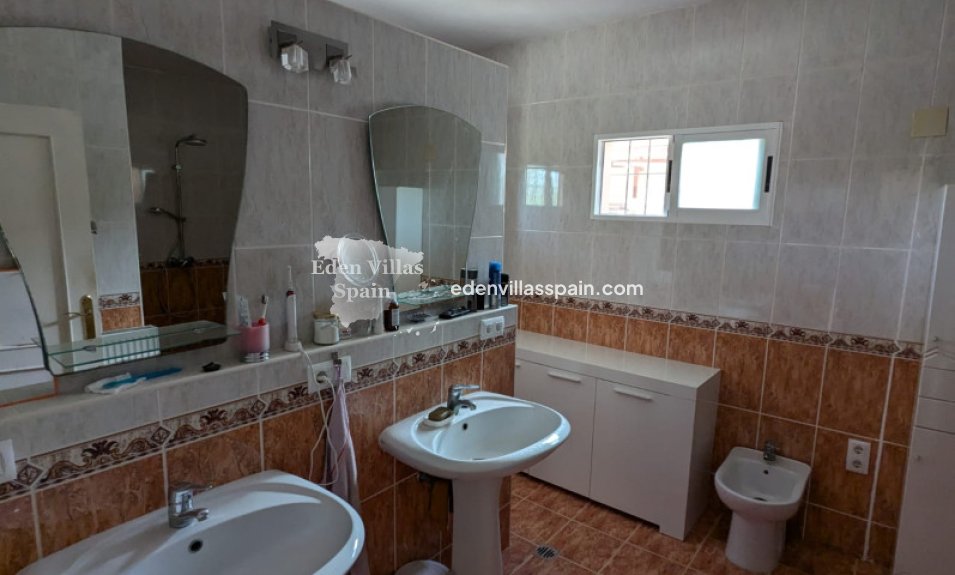 Resale - Country House - Crevillente