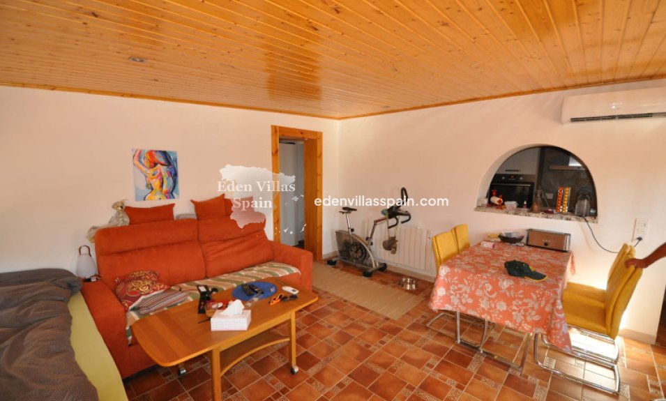 Resale - Country House - Crevillente