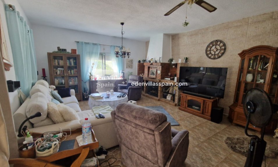 Resale - Country House - Crevillente