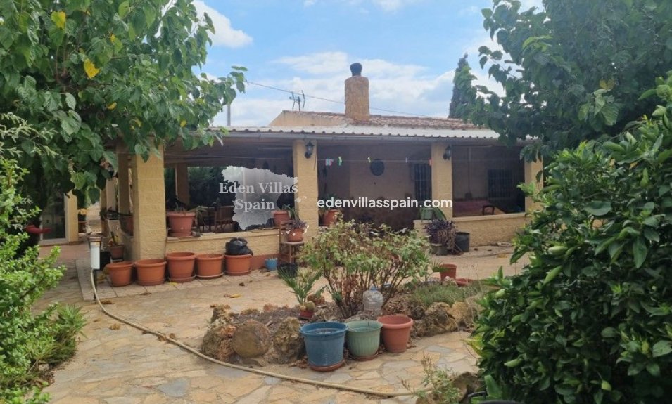 Resale - Country House - Crevillente