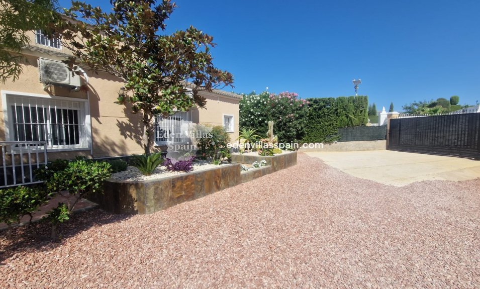 Resale - Country House - Crevillente