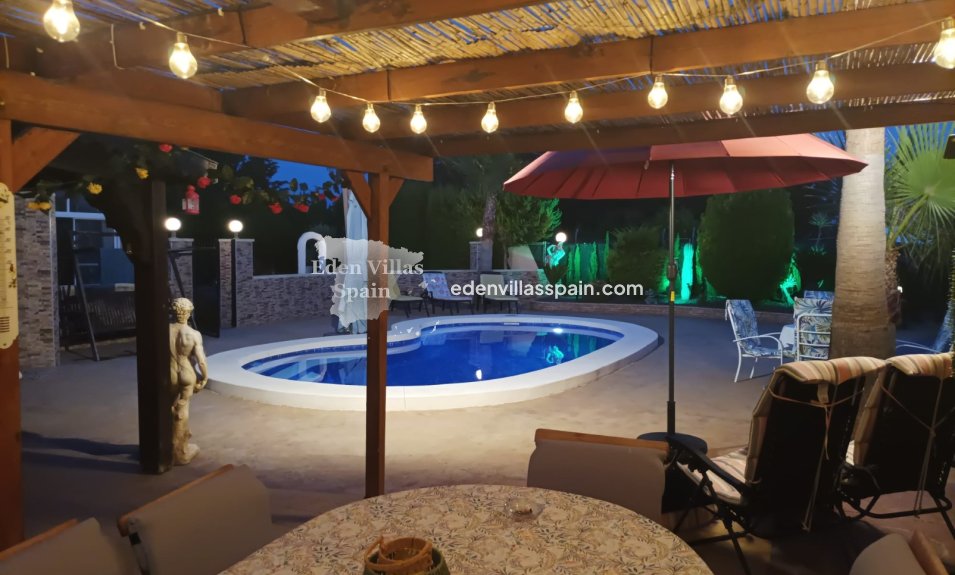 Resale - Country House - Crevillente