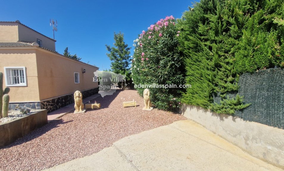 Resale - Country House - Crevillente