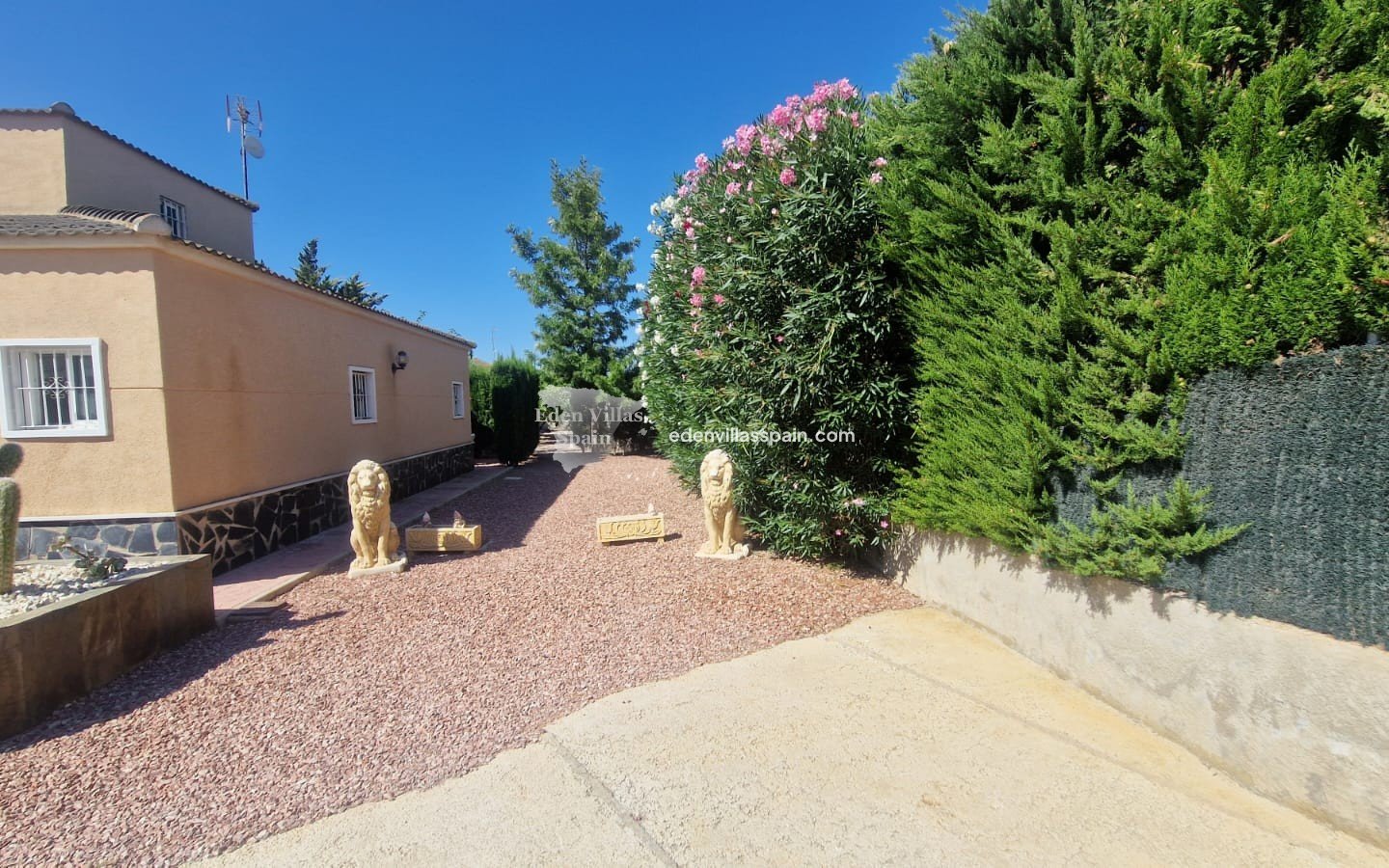 Resale - Country House - Crevillente