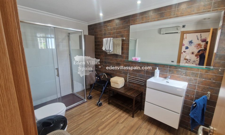 Resale - Country House - Crevillente