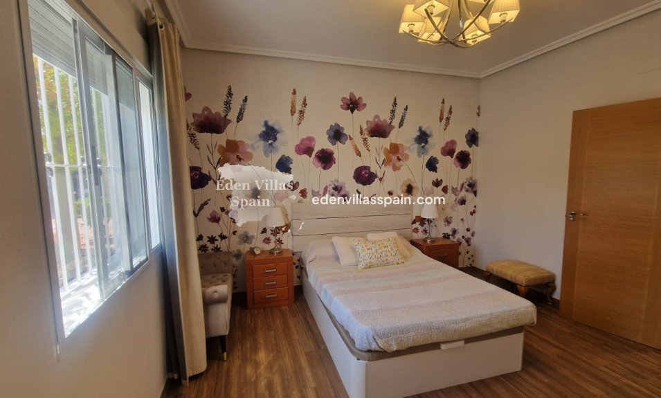 Resale - Country House - Crevillente