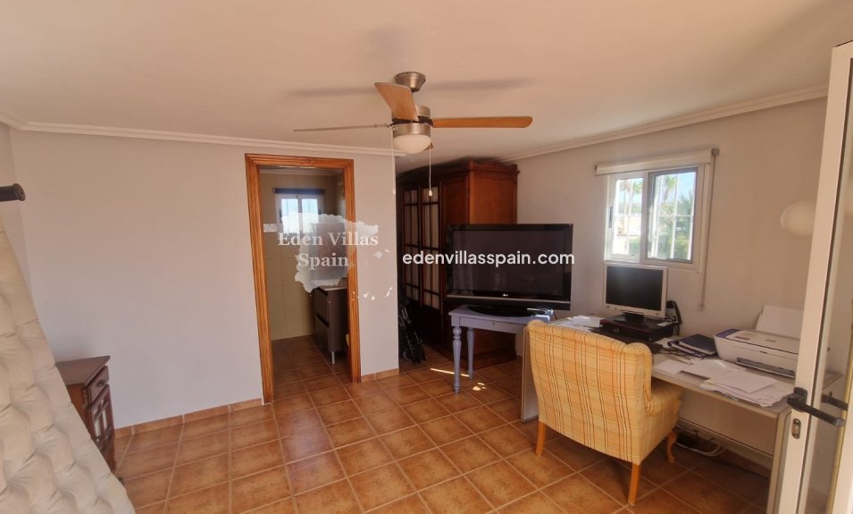 Resale - Country House - Crevillente