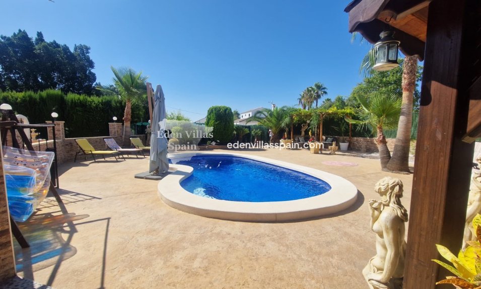 Resale - Country House - Crevillente