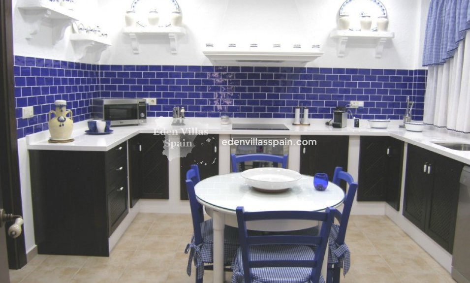 Resale - Country House - Dolores