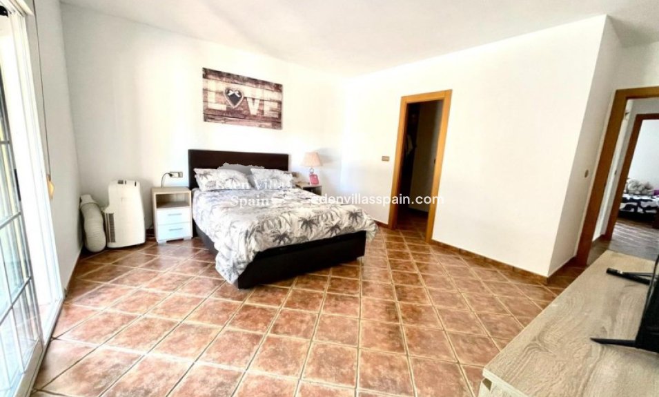 Resale - Country House - Dolores