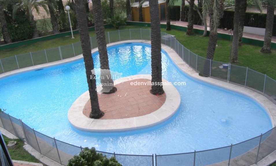 Resale - Country House - Elche