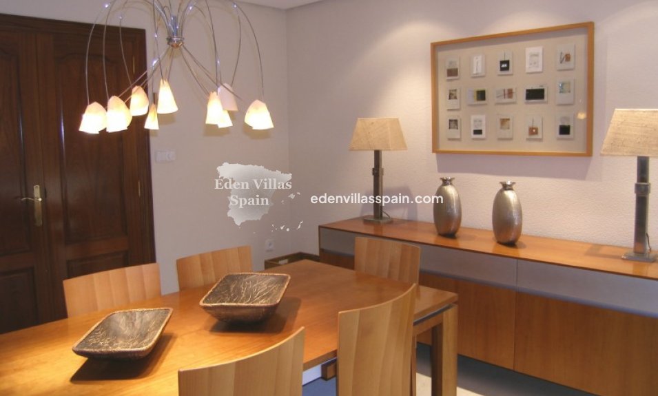 Resale - Country House - Elche