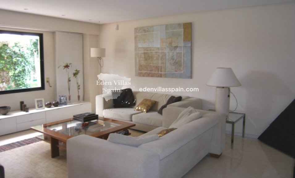 Resale - Country House - Elche