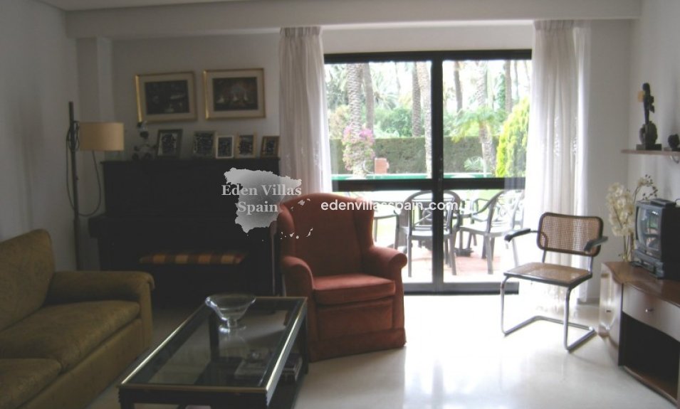 Resale - Country House - Elche
