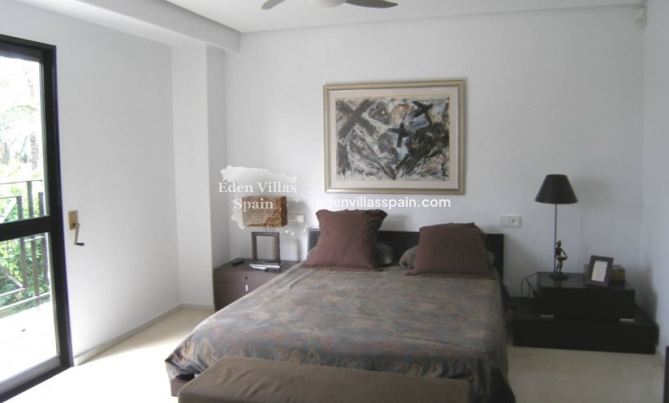 Resale - Country House - Elche