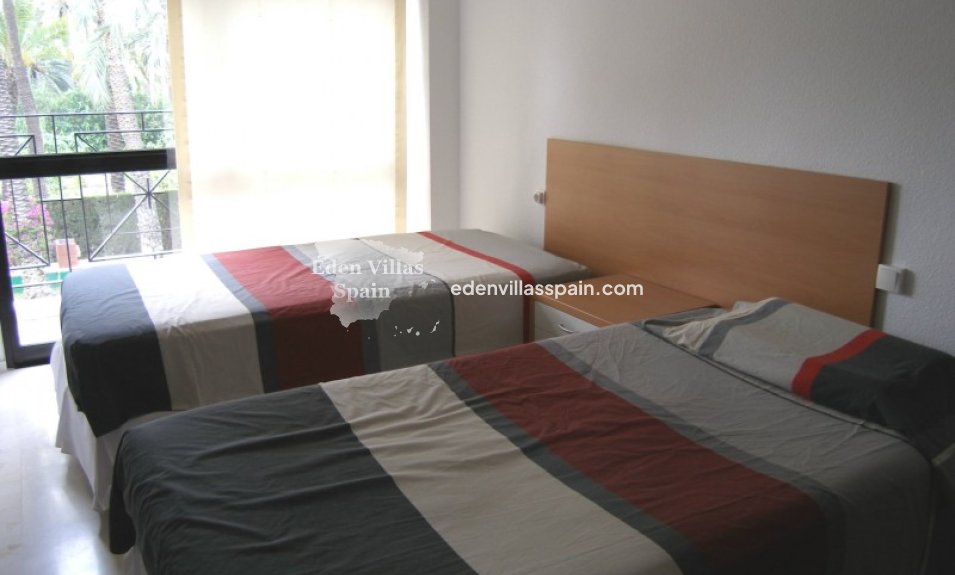 Resale - Country House - Elche