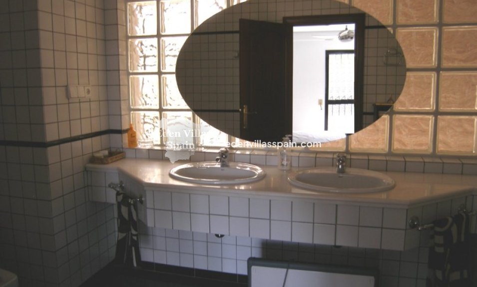 Resale - Country House - Elche