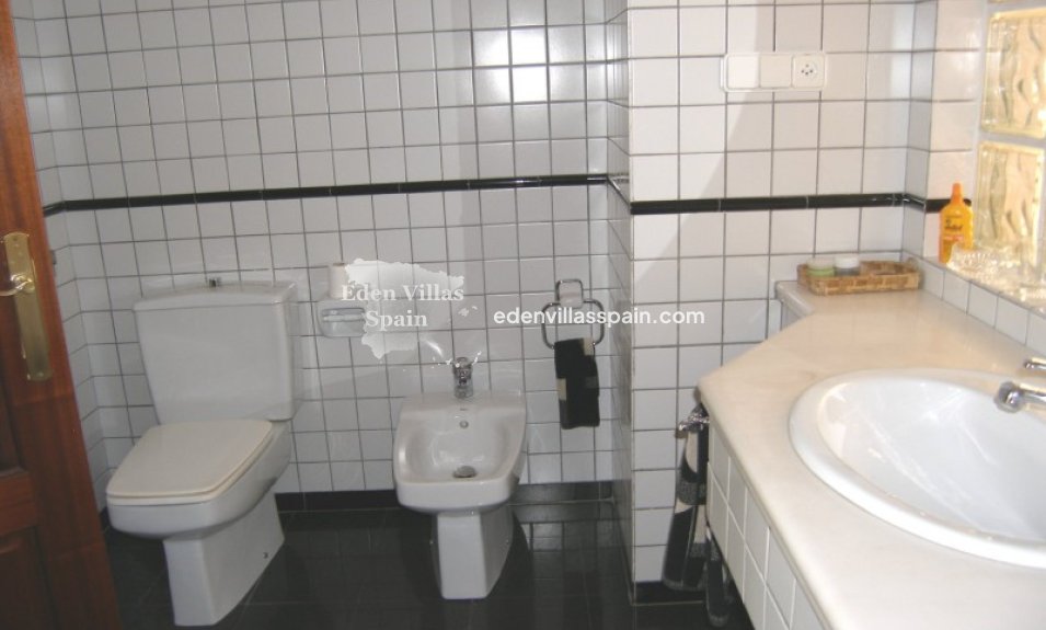 Resale - Country House - Elche