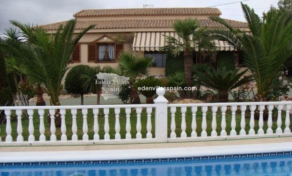 Resale - Country House - Elche