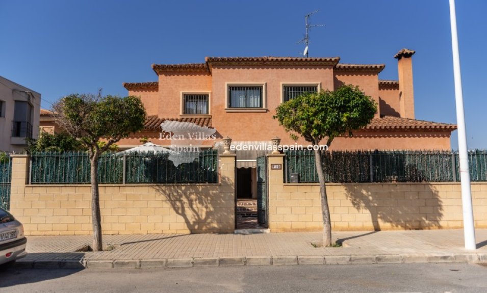 Resale - Country House - Elche