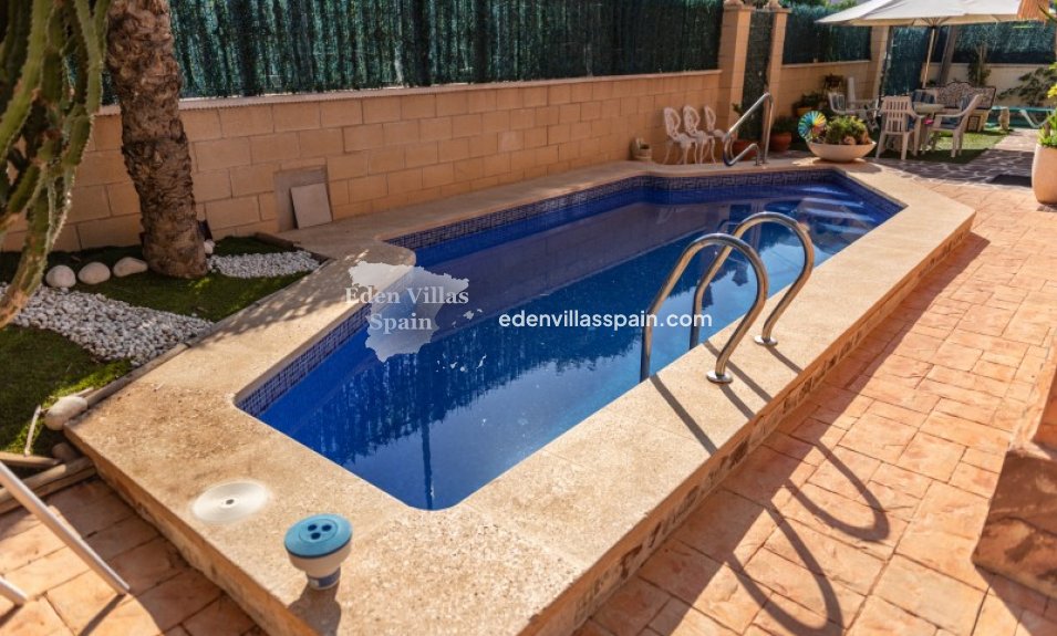 Resale - Country House - Elche