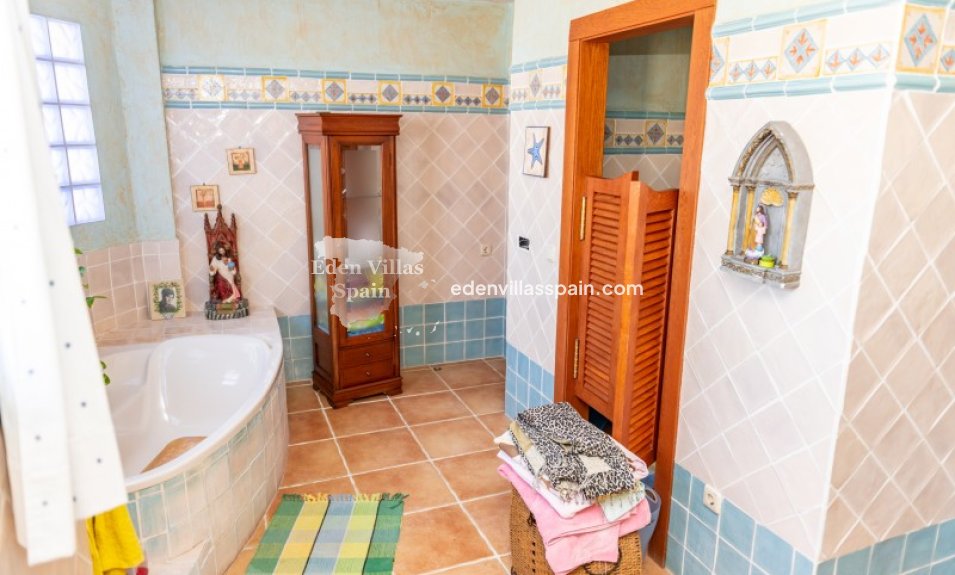 Resale - Country House - Elche