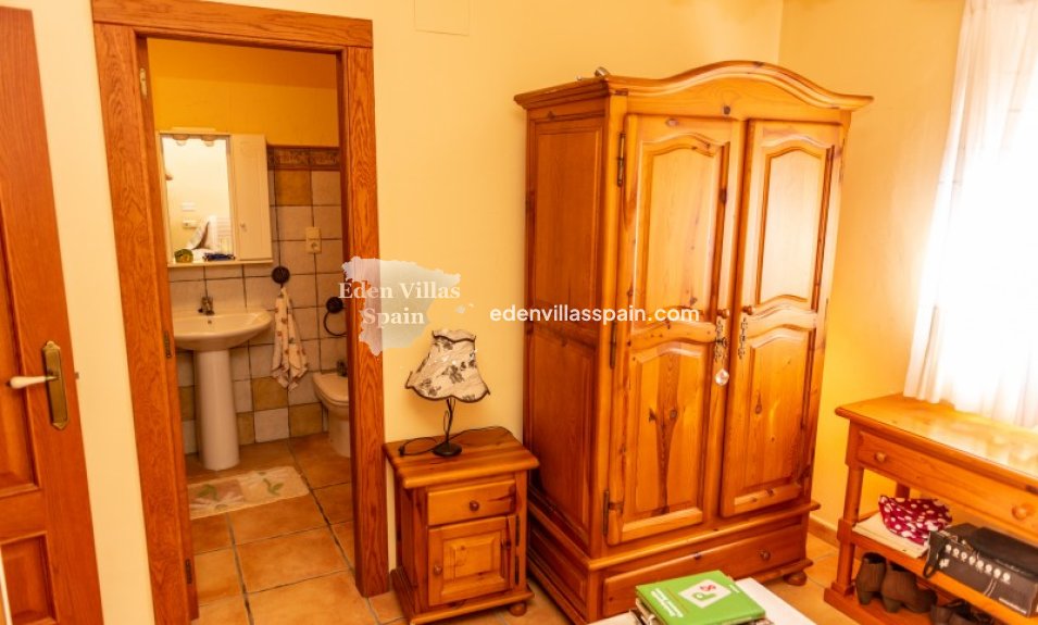 Resale - Country House - Elche