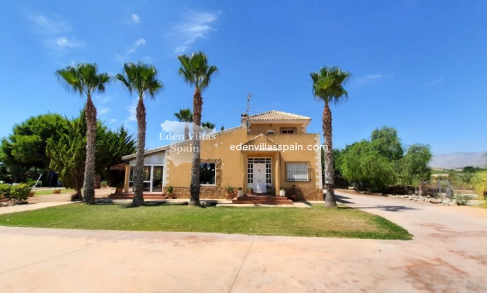 Resale - Country House - Elche