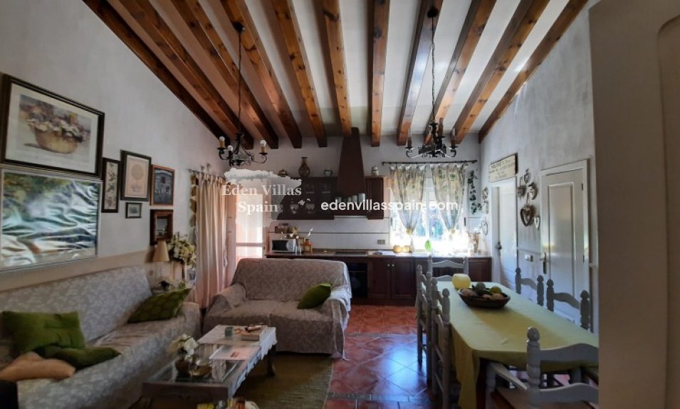 Resale - Country House - Elche