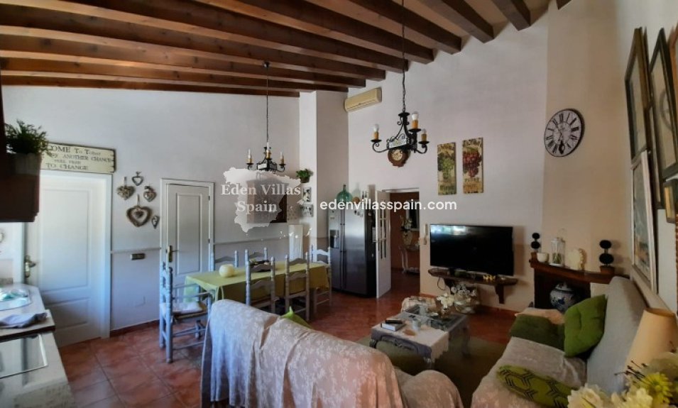 Resale - Country House - Elche