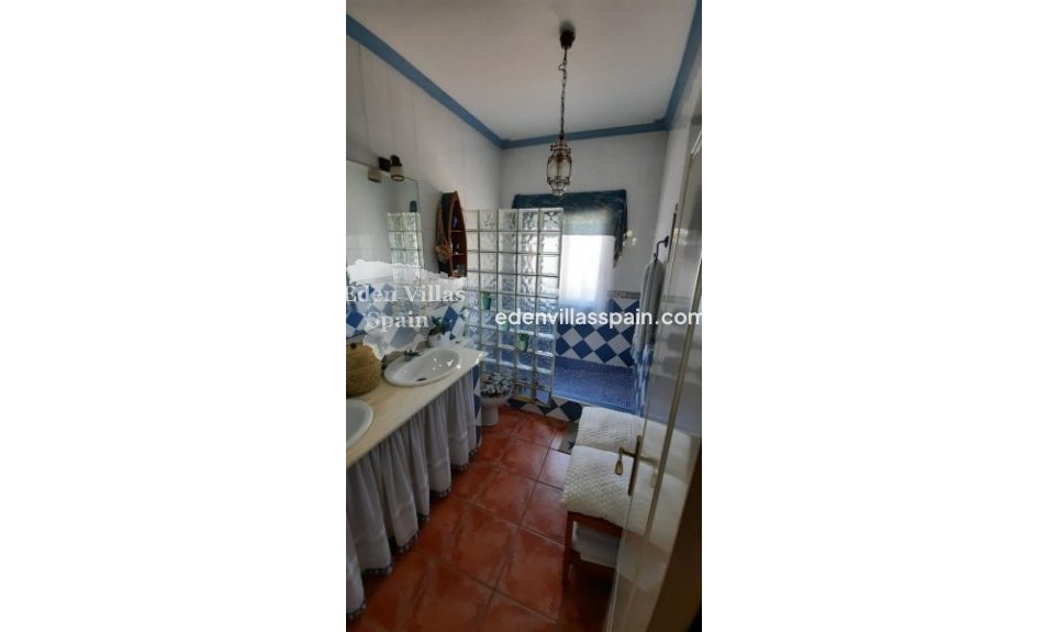 Resale - Country House - Elche