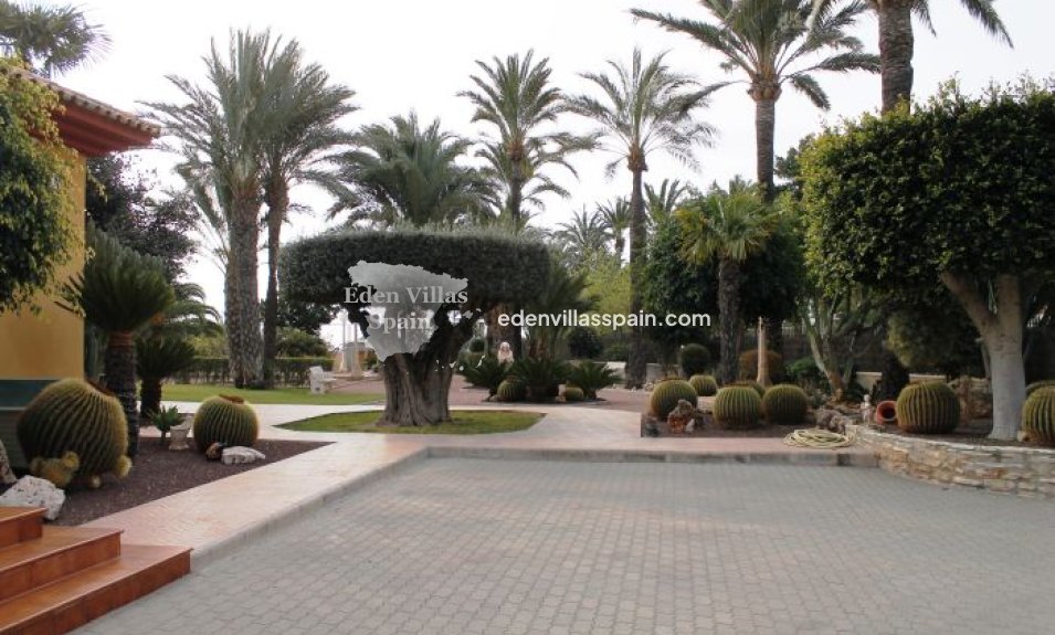 Resale - Country House - Elche